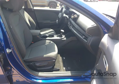 2025 Kia K4 Lxs из США, поврежденный, VIN 3KPFT4DE9SE017193